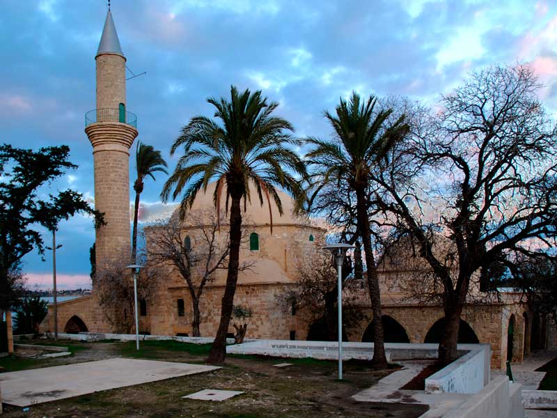 Мечеть Хала Султан Текке.