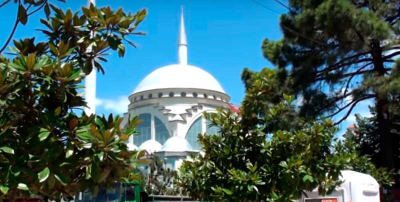 Мечеть в городе Шкодер, Албания.