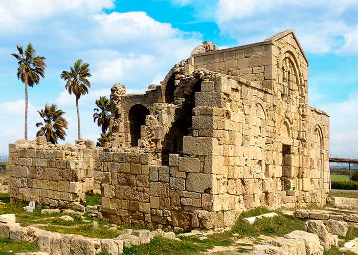 развалины христианской церкви Ayos Filon