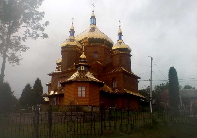 Церковь в Ворохте.